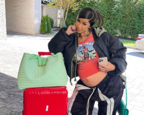 Реперка Cardi B народила четверту дитину