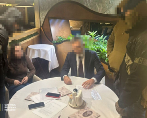 СБУ задержала лидера партии, который продавал &quot;место депутата&quot; за $160 тыс.