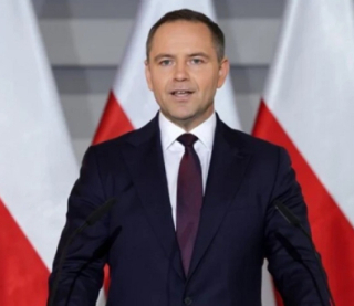 Навроцький згортає програму допомоги українським біженцям