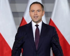 Навроцький згортає програму допомоги українським біженцям