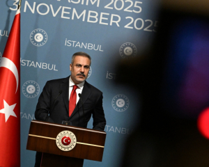 Война в Украине завершится переговорами - глава МИД Турции