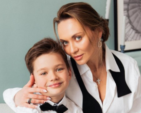 Анна Саліванчук замилувала мережу архівними фото первістка