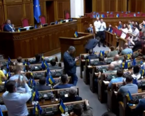 В Раде депутаты сорвали отставки Галущенко и Гринчук из-за Миндочгейта и призвали все правительство уйти в отставку