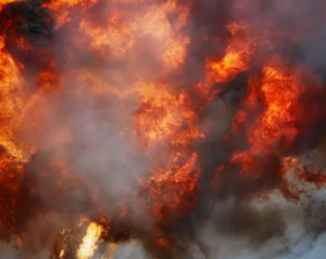 В трех областях Украины раздались взрывы: ракетно-дроновая атака продолжаетсч