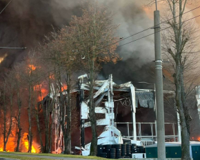 Оккупанты атаковали Львов беспилотниками и ракетами: пострадал энергообъект, много разрушений