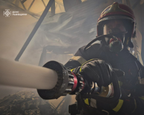 Показали наслідки обстрілу інфраструктури на Львівщині