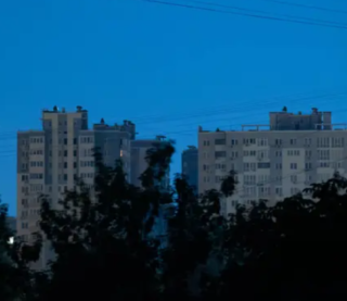 РФ атакувала енергетичні об&#039;єкти у семи областях: графіки відключень світла змінено