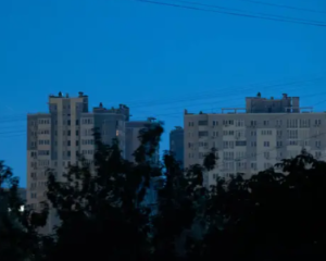 РФ атакувала енергетичні об&#039;єкти у семи областях: графіки відключень світла змінено
