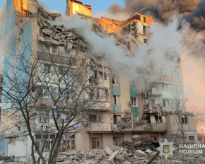 Враг целенаправленно целился в жилые дома в Тернополе: количество погибших стремительно растет