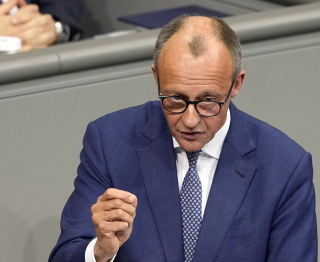 Мерц подтвердил планы передать Украине дальнобойные ракеты