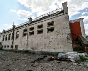 Росія перекидає потужну колону через Маріуполь у бік Запорізької області