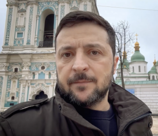 &quot;Слава кожному герою!&quot;: Зеленський привітав українців із Днем гідності та свободи