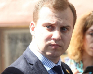 Заступник керівника САП Синюк залишив посаду через власну заяву. Його підозрюють у зливі інформації