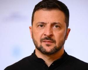 Зеленський терміново говорить із Макроном, Мерцом і Стармером про новий мирний план - ЗМІ