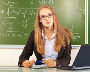 Мінфін виступив проти різкого підвищення зарплат учителям