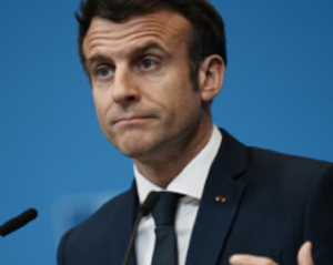 Франция готовится ввести добровольную военную службу