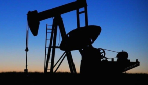 Ціни на нафту впали на тлі переговорів США з Україною