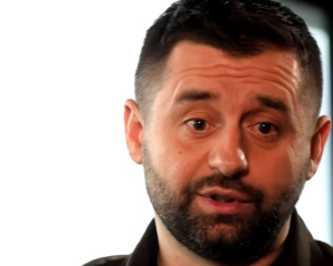 СБУ та Офіс генпрокурора заявили про відсутність &quot;вказівок&quot; з ОП щодо підозр проти Арахамії та Клименка