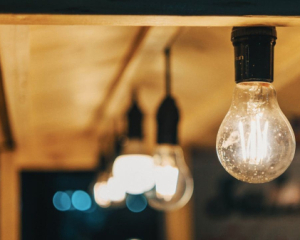 В Киеве прогремели мощные взрывы: возникли перебои со светом и водой