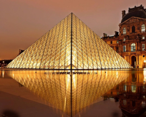 Французская полиция задержала еще четырех подозреваемых в ограблении Лувра