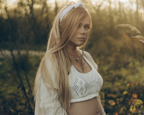 Участница &quot;Фабрики звезд-3&quot; Лавика впервые станет мамой: фото