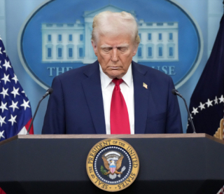 Скандал із мирними планами. Трамп поспішає домовитися з росіянами, поки його не притиснули політичні опоненти