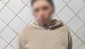 На Вінниччині жінка розбещувала малолітню доньку