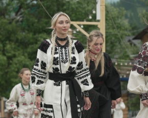 ДНК любви, вечерние посиделки и кузница: что будет в новом выпуске "Холостяка"