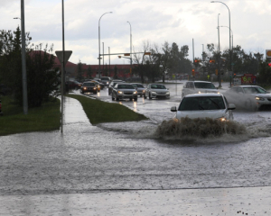 Наводнение на популярном курорте унесло жизни более 40 человек