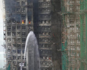 Масштабна пожежа у Гонконгу: кількість жертв знову зросла