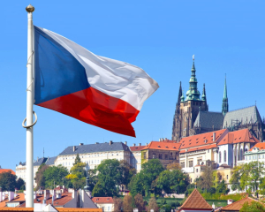 Чехія заробила на підтримці українських біженців