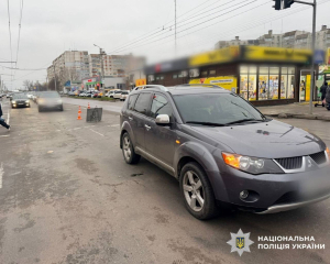 Під Києвом водій влетів у натовп на пішохідному переході, серед постраждалих - діти