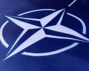 Переговоры Запада и России могут закрыть Украине путь в НАТО - CNN