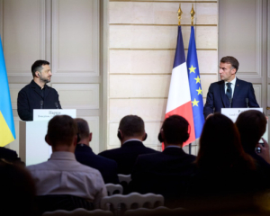 Макрон подчеркивает: никаких договоренностей об украинские территории без Киева