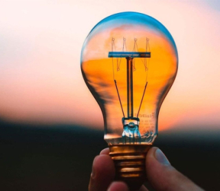 Українців попередили про нові відключення світла 2 грудня: діятимуть до трьох черг одночасно