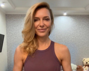 Марина Боржемская показала, какие упражнения помогут почувствовать легкость в теле