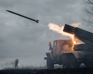 Мирноград под угрозой окружения, Покровск на 95% под контролем России - НАТО