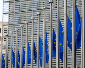 Єврокомісія тисне на Бельгію, щоб та надала доступ до російських грошей