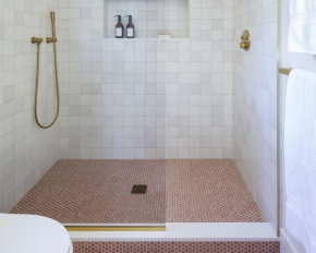 Як вибрати ідеальну плитку для ванної кімнати: дизайнери сказали, на що звернути увагу в першу чергу