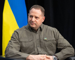 Ермак сохраняет как минимум девять должностей после увольнения из ОП