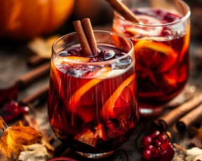 Чотири рецепти глінтвейну для атмосферних вечорів