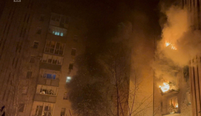 В Охтирці російський дрон влучив у багатоповерхівку - багато постраждалих