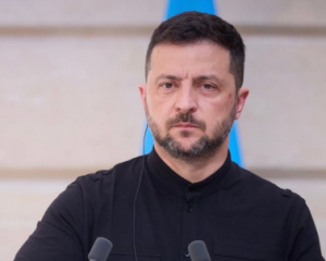 Зеленський вважає, що США продовжать постачати зброю Україні, адже вони &quot;заробляють гроші&quot;