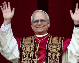 Зеленский и Папа обсудили мирные инициативы и судьбу украинских детей, вывезенных РФ