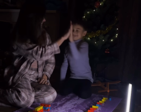 Антонина Хижняк показала, как проводит время с сыном во время блекаута