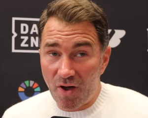 &quot;Худшее, что можно сделать&quot;: промоутер объяснил, как на Джошуа повлияет сотрудничество с командой Усика