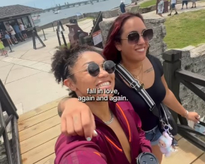 24-річна донька Двейна Джонсона підтвердила стосунки з рестлеркою. Дивіться фото