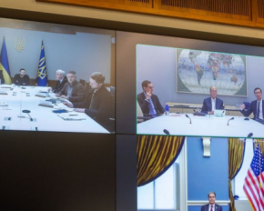 Провели продуктивну розмову Бессентом, Кушнером і Фінком щодо відбудови України - Зеленський