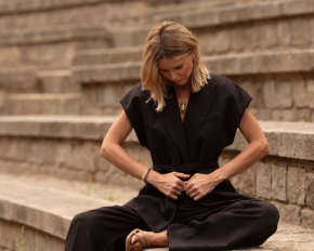 Катерина Кузнєцова влаштувала елегантну фотосесію у центрі Барселони