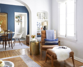 Гостиная на открытом воздухе, особенная штукатурка и минимализм: какие идеи дизайна станут трендовыми в 2026-м